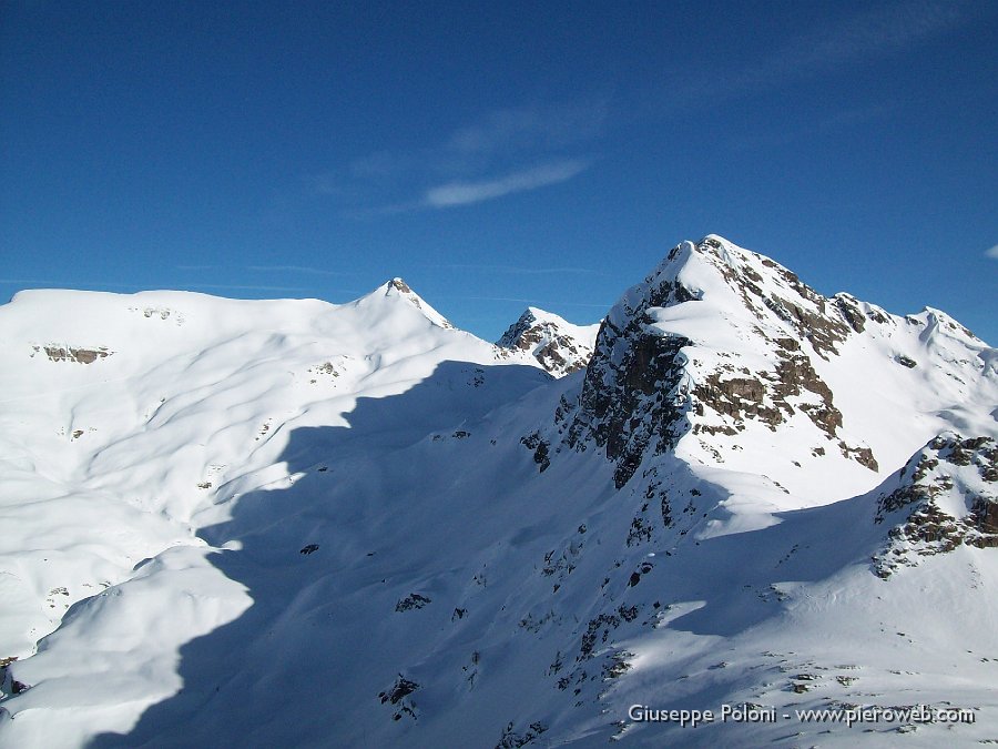 13 Monte Corte e pizzo Farno .jpg